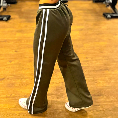 Jogger Bota Recta Mujer